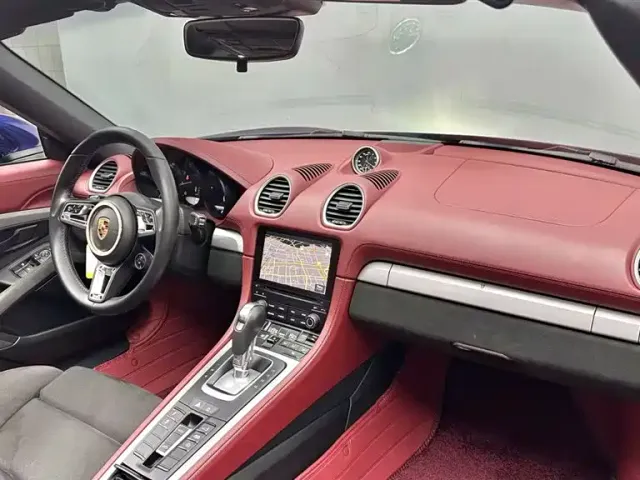 Porsche 718 — Фото автомобиля 13