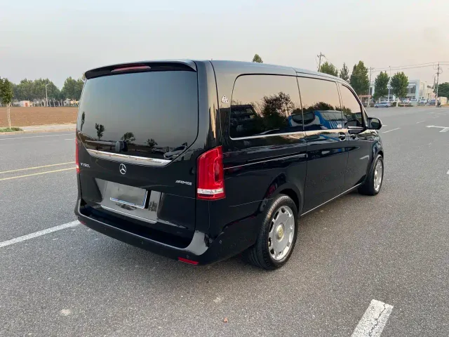 Mercedes-Benz V-Class — Фото автомобиля 4