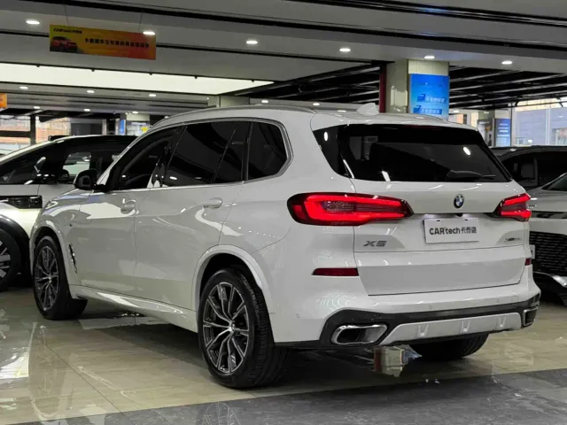BMW X5 — Фото автомобиля 5