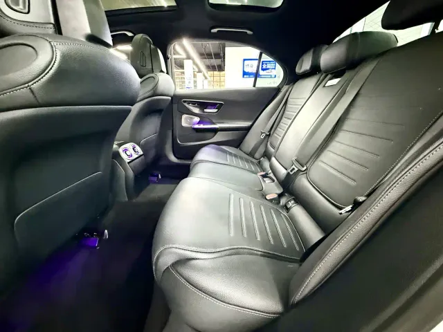 Mercedes-Benz C-Class — Фото автомобиля 5