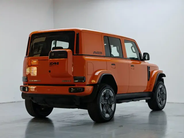 iCAR V23 — Фото автомобиля 13