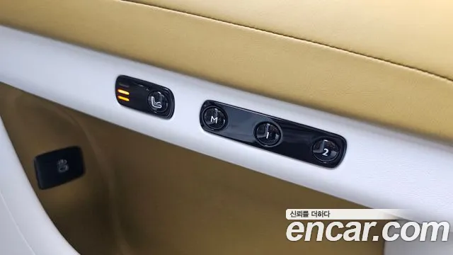 Rolls-Royce Ghost — Фото автомобиля 22