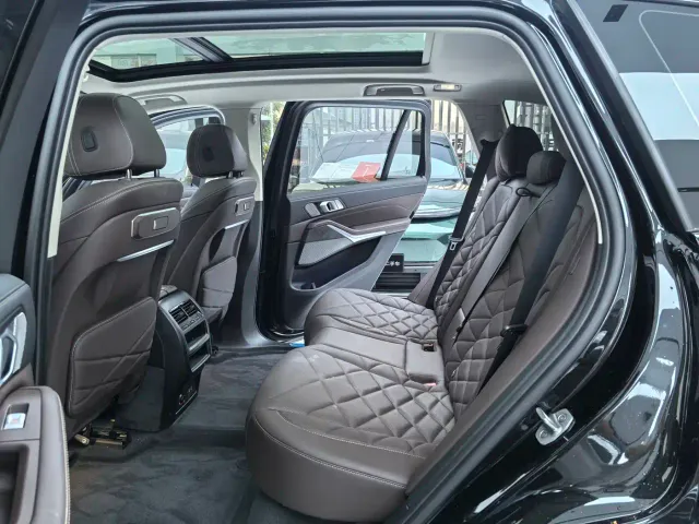 BMW X5 — Фото автомобиля 10