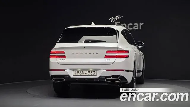 Genesis GV80 — Фото автомобиля 3