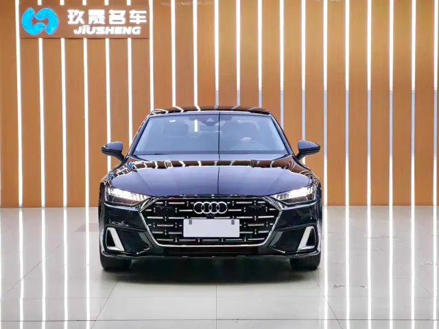 Audi A7L — Фото автомобиля 2