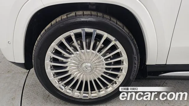 Mercedes-Benz GLS-Class — Фото автомобиля 5