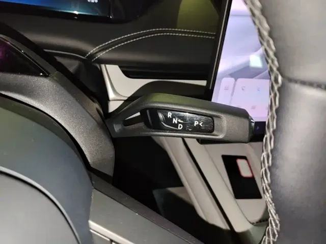 Xiaomi SU7 — Фото автомобиля 13