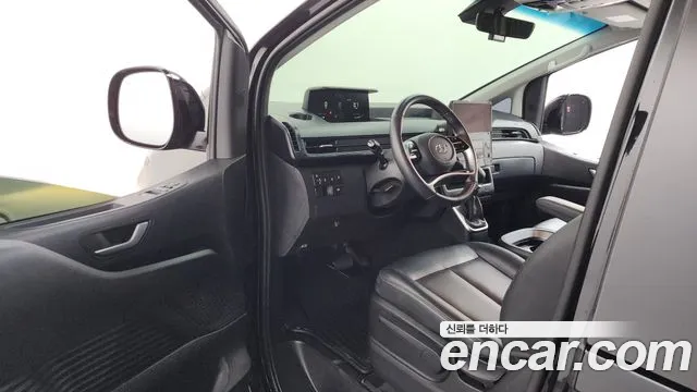 Hyundai Staria Staria Карго 5 мест — Фото автомобиля 3
