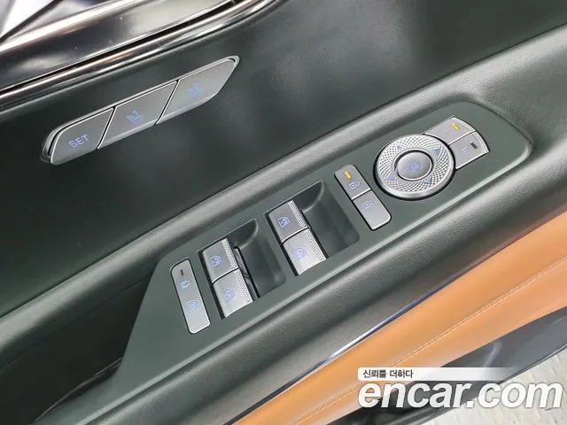 Genesis GV80 — Фото автомобиля 12