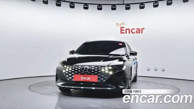 Hyundai Grandeur Новый Grandeur IG — Фото автомобиля 3