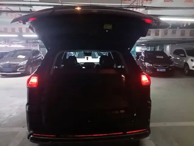 Geely Boyue — Фото автомобиля 18