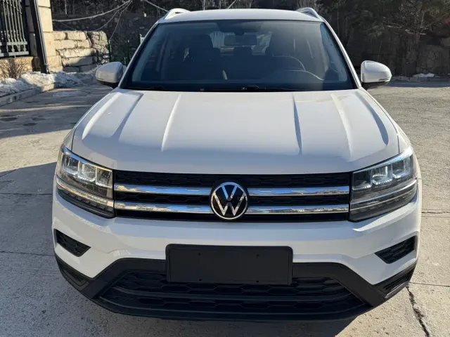 Volkswagen Tharu — Фото автомобиля 15