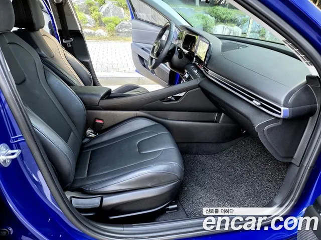 Hyundai Avante CN7 — Фото автомобиля 12