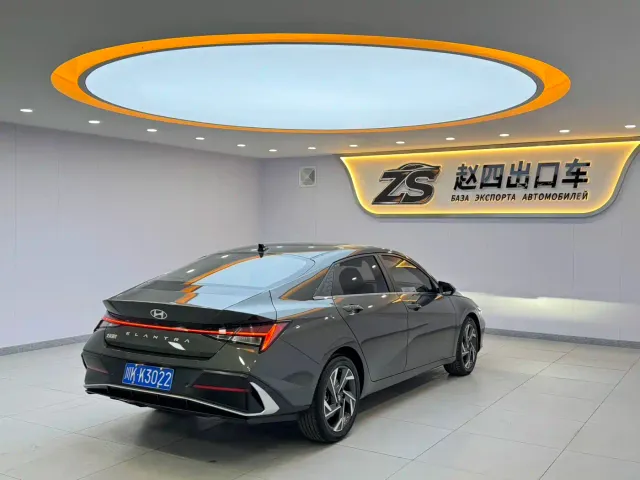 Hyundai Elantra — Фото автомобиля 6