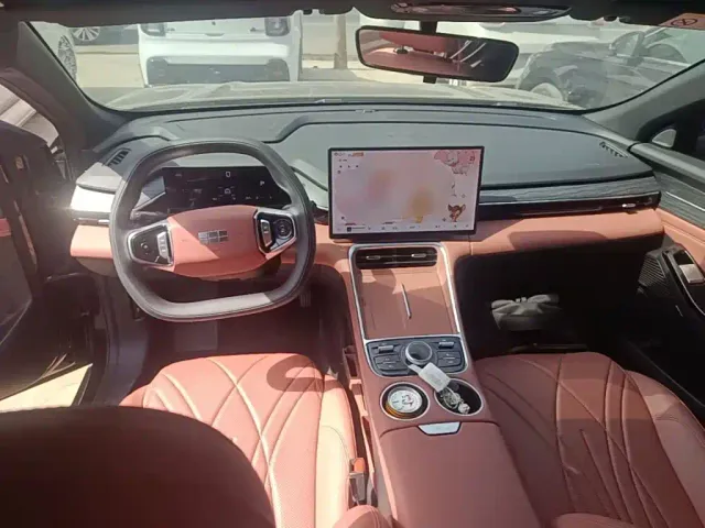 Geely Galaxy L6 — Фото автомобиля 9