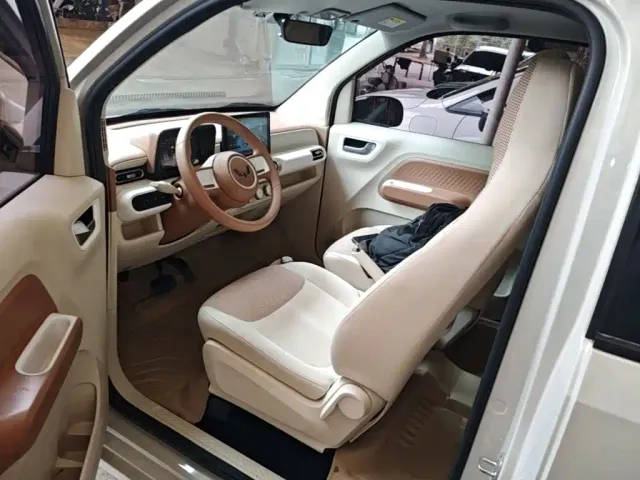 Wuling Hongguang Mini EV — Фото автомобиля 14