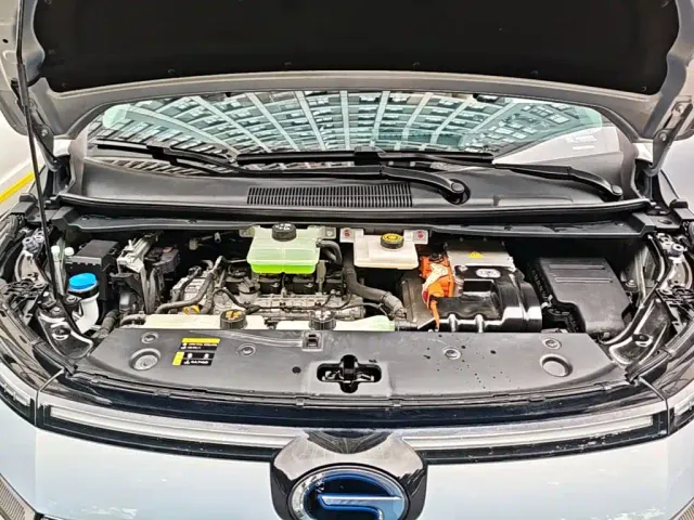 GAC Trumpchi E8 — Фото автомобиля 19