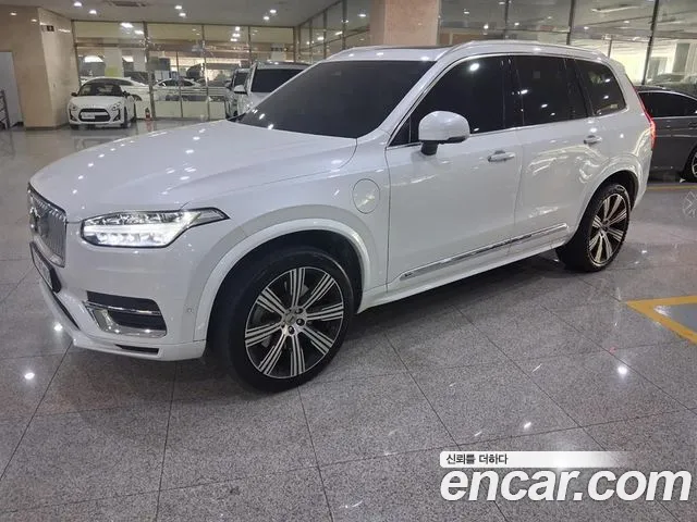 Фотография автомобиля — Volvo XC90 2nd Gen