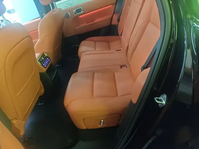 Li Auto L6 — Фото автомобиля 16
