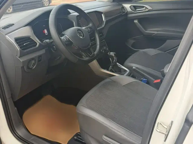Volkswagen T-Cross — Фото автомобиля 3