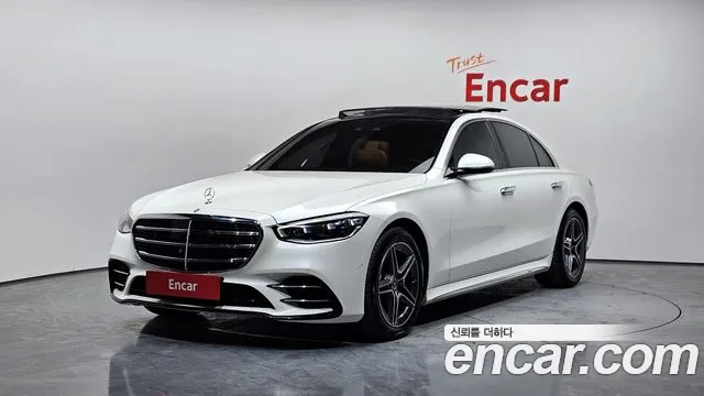 Фотография автомобиля — Mercedes-Benz S-Class