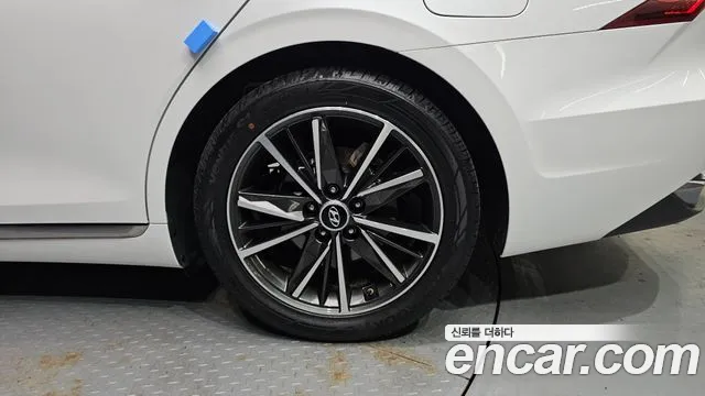 Hyundai Grandeur Новый Grandeur IG 3.0 LPi (Для проката) — Фото автомобиля 20