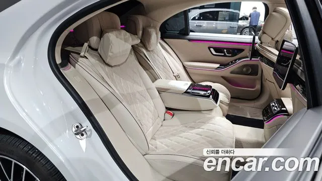 Mercedes-Benz S-Class — Фото автомобиля 11