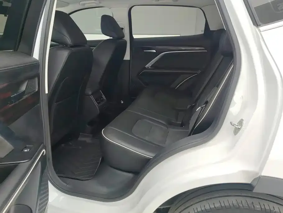 Haval Haval H6 2023 National Trend Edition 1.5T Automatic Urban — Фото автомобиля 11