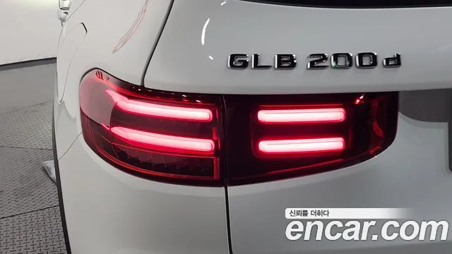 Mercedes-Benz GLB-Class — Фото автомобиля 23