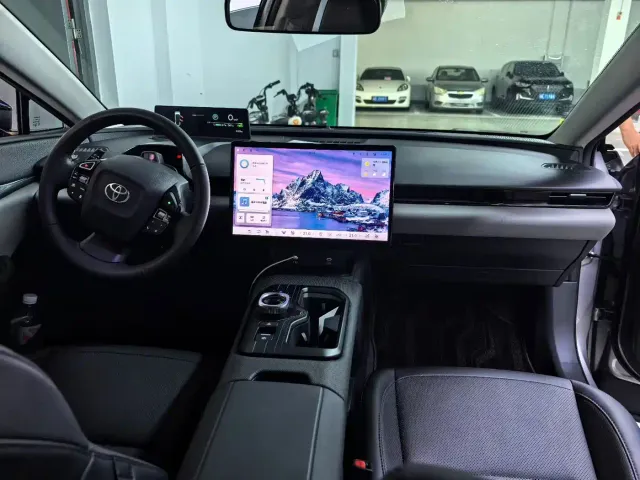 Toyota bZ5 — Фото автомобиля 7