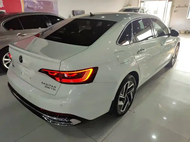 Volkswagen Sagitar — Фото автомобиля 6