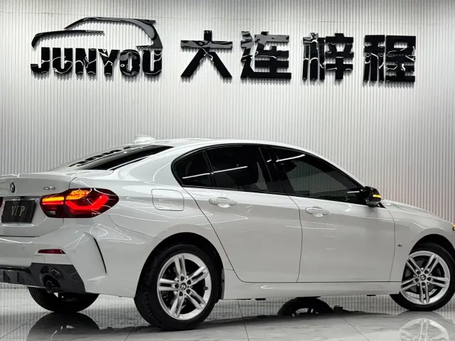 BMW 1 Series — Фото автомобиля 4