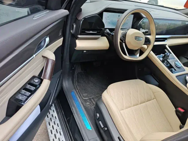 Geely Xingyue L — Фото автомобиля 11