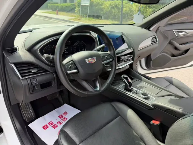 Cadillac CT5 — Фото автомобиля 6