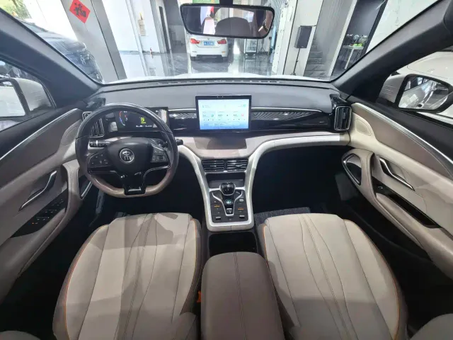 BYD Song Pro — Фото автомобиля 8