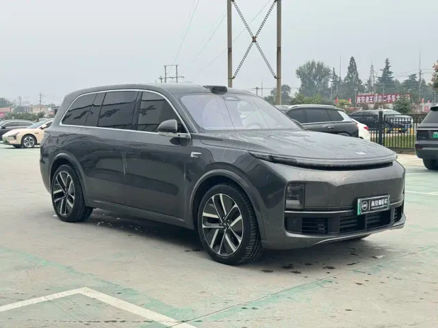 Li Auto L9 — Фото автомобиля 3