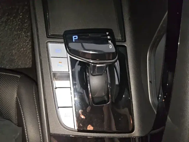 Hyundai Elantra — Фото автомобиля 13