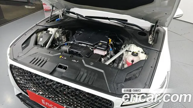 Genesis GV70 2.5T Бензин 2WD — Фото автомобиля 6