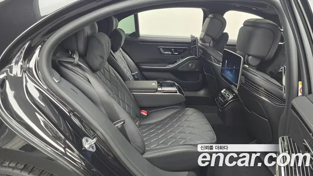 Mercedes-Benz S-Class — Фото автомобиля 10