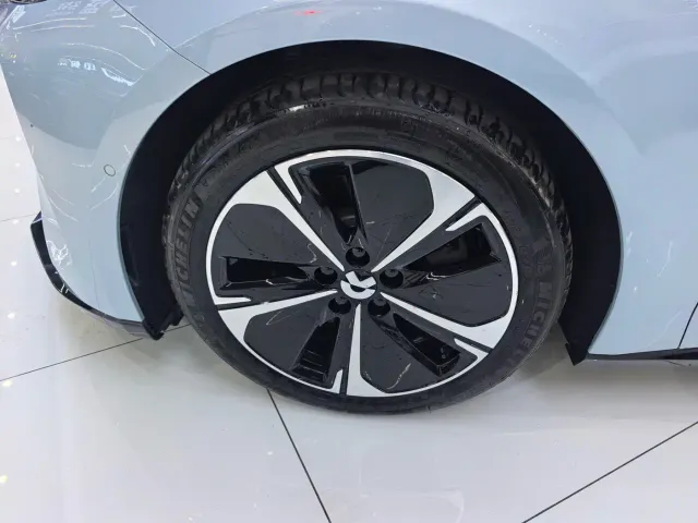 Nio ET5 Touring — Фото автомобиля 5