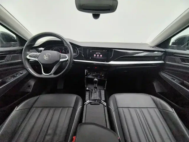 Volkswagen Passat — Фото автомобиля 5