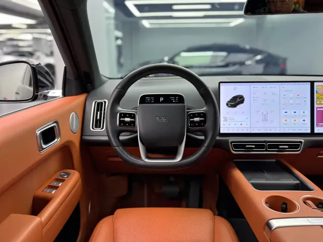 Li Auto L9 — Фото автомобиля 6