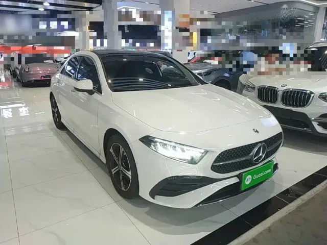 Mercedes-Benz A-Class — Фото автомобиля 3