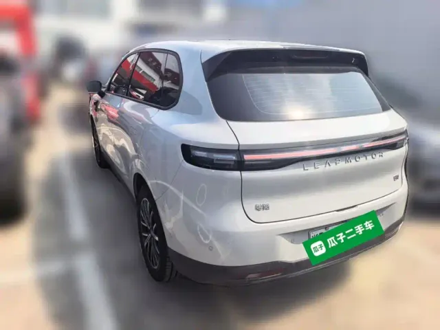 Leapmotor Leapmotor B10 2025 510 Joy Edition — Фото автомобиля 6