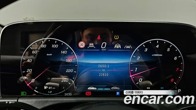 Mercedes-Benz E-Class — Фото автомобиля 2