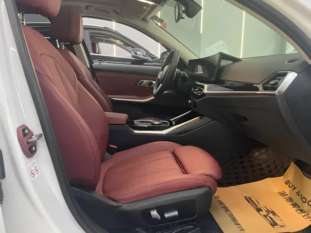 BMW 3 Series — Фото автомобиля 17