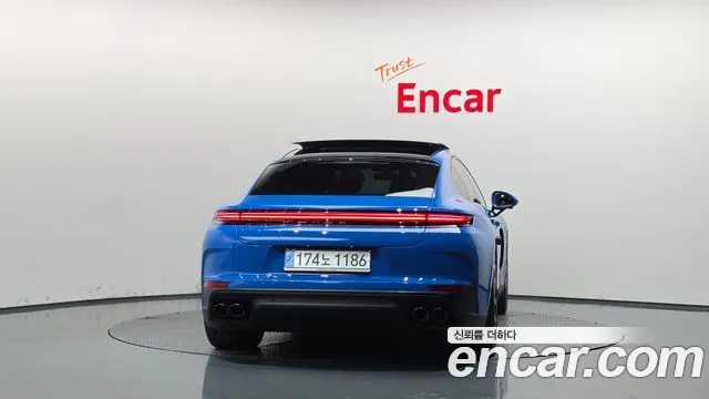 Porsche Panamera 976 — Фото автомобиля 4
