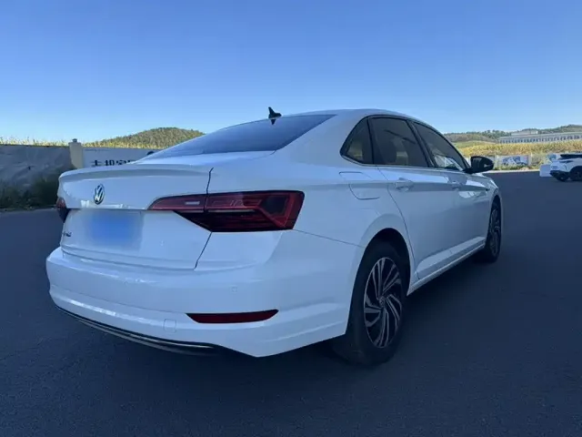 Volkswagen Sagitar — Фото автомобиля 6