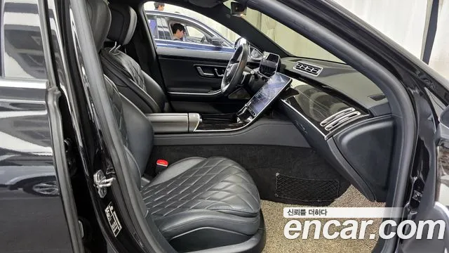 Mercedes-Benz S-Class — Фото автомобиля 11