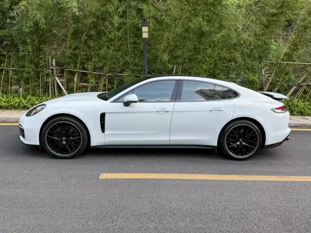 Porsche Panamera — Фото автомобиля 7